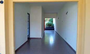 Imagem 6: Casa para venda possui 100 metros quadrados com 3 quartos