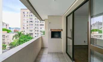 Imagem 4: Apartamento com 2 dormitórios, sendo 1 suíte, e 1 vaga de garagem no bairro Menino Deus