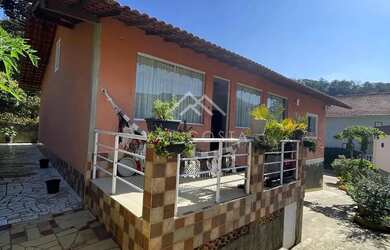 Imagem 2: Excelente casa em condomínio no vale Alpino