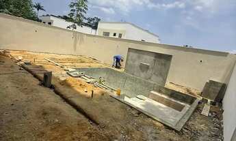 Imagem 4: Casa Triplex no Alphaville 4/ 03 Suítes com Closet/ + Escritorio/ Piscina adulto/infantil