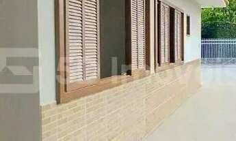 Imagem 5: Casa 4 Dormitórios - Córrego Grande - Florianópolis, SC