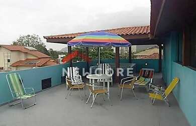 Imagem: Sobrado em Avenida Padre Leonardo Nunes