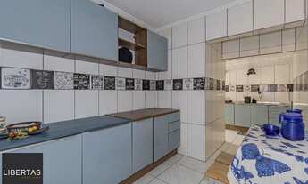 Imagem 6: Térreo com pátio Semimobiliado, 2 Dormitórios, Próximo ao Praia de Belas