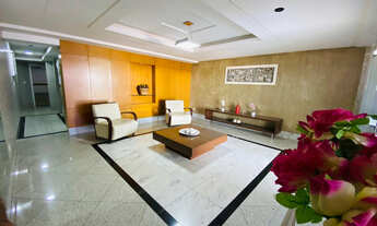 Imagem 4: 3 quartos frente p o mar