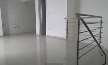 Imagem 1: Próximo do mar. Aceita financiamento. Apartamento duplex com 2 dormitórios