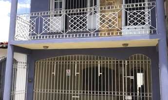 Imagem: Casa de 2 pavimentos com 2 quartos, sacada