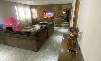 Imagem 7: Apartamento para aluguel tem 192 metros quadrados com 4 quartos