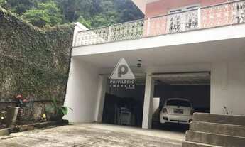 Imagem 3: Casarão à venda em Cosme Velho