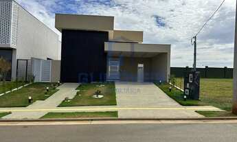 Imagem: Casa de condomínio para venda possui 185