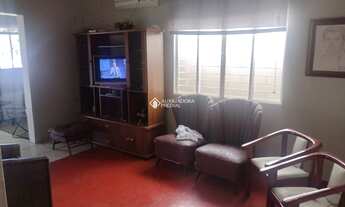 Imagem 6: PORTO ALEGRE - Casa Padrão - Partenon