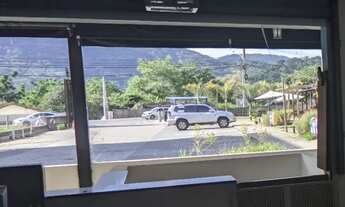 Imagem 7: Espaços em Food Park no Rio Tavares (alvenaria e containers