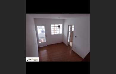 Imagem 3: Sobrado com 3 quartos + 3 casas + salão comercial para renda ou moradia aceito troca