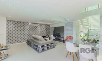 Imagem 3: Excelente casa 3 dormitórios , 4 vagas cobertas, com piscina, placas solares 800kw mês. T