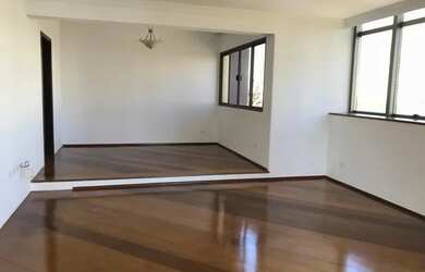 Imagem 5: Apartamento com sacada, 4 dormitórios e 3 vagas