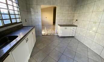 Imagem 7: Casa para aluguel, 3 quartos, 1 suíte, 4 vagas, Granada - Uberlândia/MG