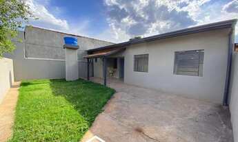 Imagem 2: ALUGO - Casa com 2 Quartos de Fundos - Jd. São Pedro