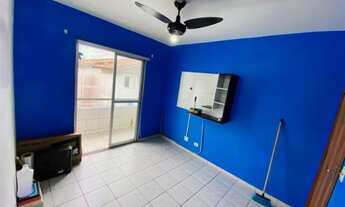 Imagem 2: Apartamento de 2 Dormitórios com Sacada e Portaria na Vila Antártica, 50 Metros da Pista