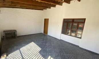 Imagem 2: Casa 3 quartos, 2 banheiros e garagem Vila Assis Prox ao Centro