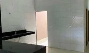 Imagem 2: Casa para venda possui 110 metros quadrados com 3 quartos em Vila Santana - Valinhos - São