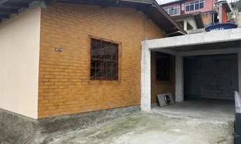 Imagem 2: Casa com três dormitórios - Saco do limões - locação anual