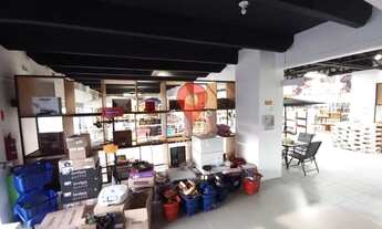 Imagem 1: CANOAS - Prédio Inteiro - Niterói