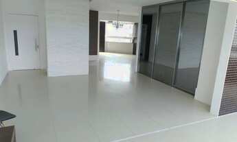 Imagem 4: Apartamento para aluguel possui 207 metros quadrados com 4 quartos em Patamares - Salvador