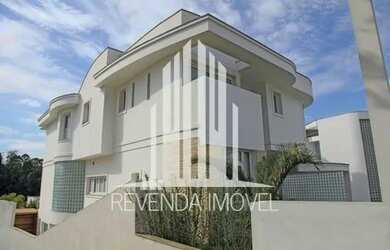 Imagem 2: CASA ALPHAVILLE/ 4 SUITES / PISCINA / 6 VAGAS DE CARRO / AR CONDICIONADO