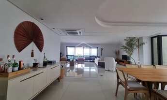 Imagem 6: EXR) Apartamento à venda no Meireles de 350m² com 3 suítes e 4 vagashttps://www.youtube.c