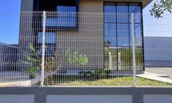 Imagem 2: Galpao com área de 2500 metros com 1050 m de área construída . Excelente infra estrutura