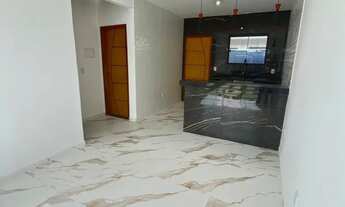 Imagem 4: Casa à Venda com Piscina e Área Gourmet em Condomínio Unamar, Cabo Frio R$200.000!