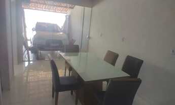 Imagem 3: Casa com PISCINA