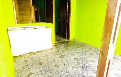 Imagem 3: ALUGO LINDA CASA COM LUZ e ÁGUA INCLUSO ACABOU DE DESOCUPAR PRÓX AO CENTRO DE PIRAPORA