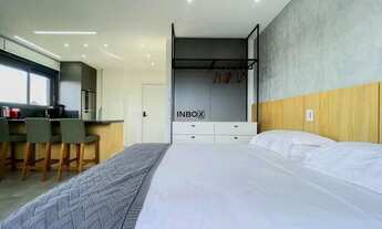 Imagem 3: Loft com 29 m² privativos, totalmente mobiliado, dormitório integrado ao living, 1 vaga