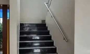 Imagem 7: Casa com 7 dormitórios (sendo 7 suítes e 1 master com banheira e closet) à venda