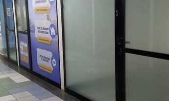 Imagem: Loja térreo com vitrine para a rua