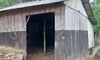 Imagem 2: Sitio de lazer casa madeira simples