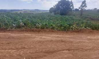 Imagem 2: O07 lotes de 450m2