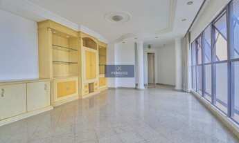 Imagem 7: Apartamento no Água Verde, 3 suites, closet, 2 vagas,164 m, um por andar, vista, varanda