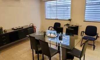 Imagem 3: Próximo Metro Casa com 5 dormitórios