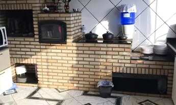 Imagem 4: Casa de eventos com Piscina