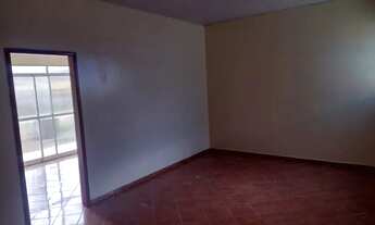 Imagem 4: Excelente Casa 2/4 sendo 1 suíte prox a Av. Duque de Caixias