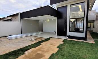 Imagem: Casa Parque das Flores, sozinha no lote