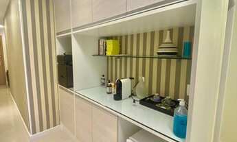 Imagem: Sala comercial com 44 m2, andar alto, split