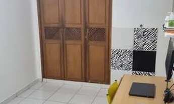 Imagem 4: Apartamento Costa Azul, nascente, varanda, 2 quartos, dependência completa