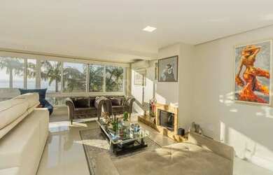 Imagem 2: Excelente casa de 466m² com 03 suítes e 4 vagas de garagem