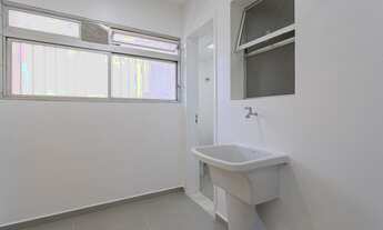 Imagem 2: Apartamento à Venda no Edifício SILVIA no 1º Andar no Campo Belo em São Paulo/SP com 1 Suí