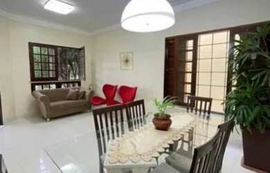 Imagem 2: Casa para aluguel e venda possui No Prado - Recife - PE