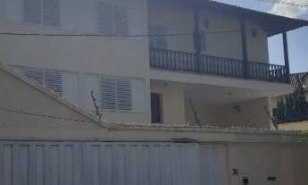 Imagem: Vende-se casa com construção de primeira