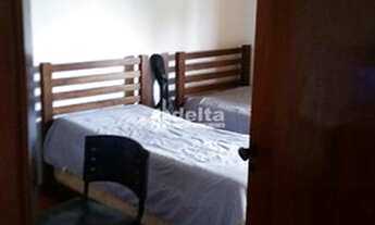 Imagem 6: Casa à venda, 4 quartos, 3 suítes, 3 vagas, Santa Mônica - Uberlândia/MG