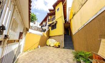 Imagem 3: Sobrado à Venda no Imirim na zona norte de São Paulo com 2 suítes e 2 vagas de garagem